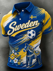 Herrpolo med konstnärlig tryck i svenska fotbollsfärgerna